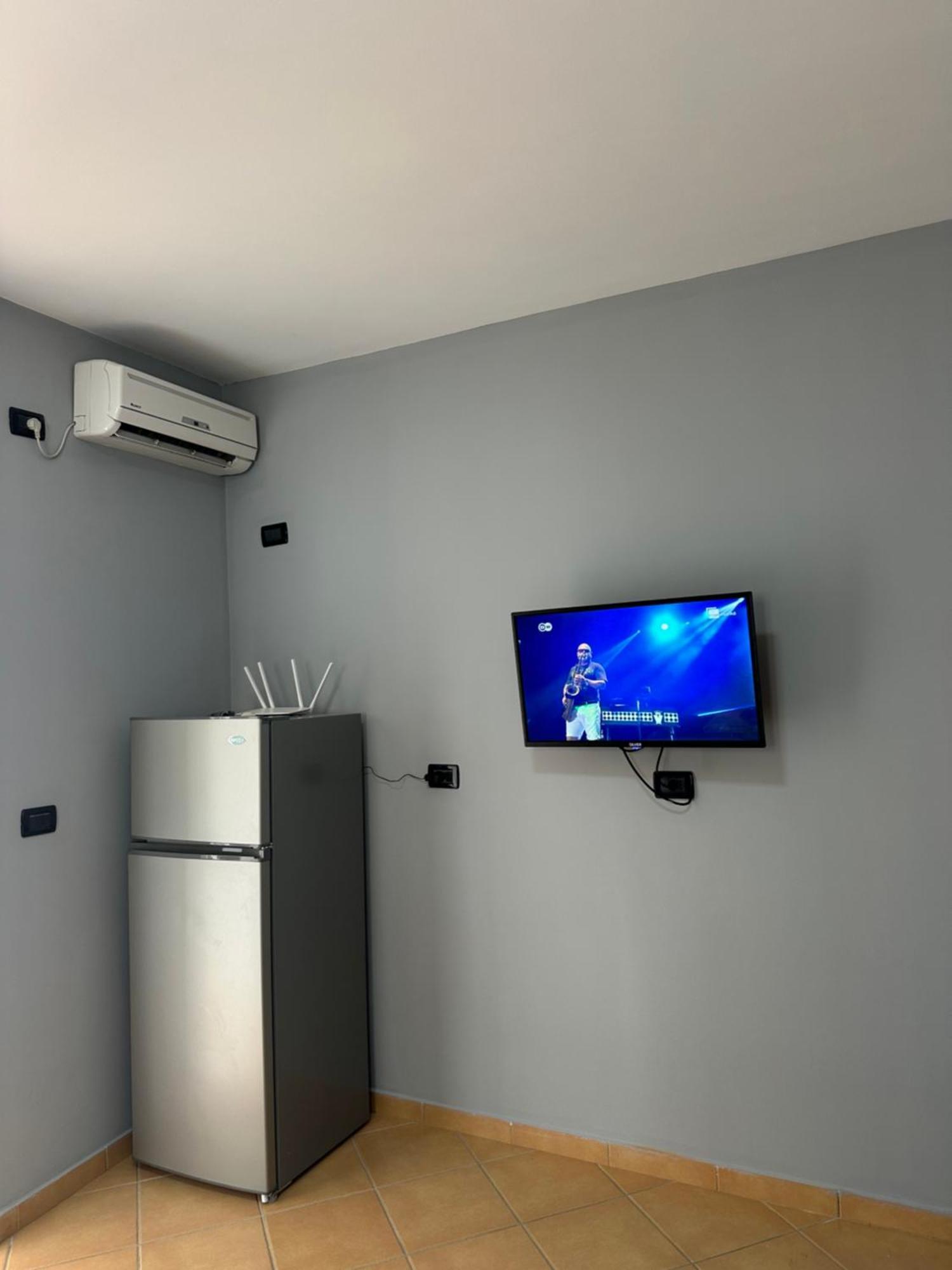 Olivias Apartments City Center Саранде Екстериор снимка