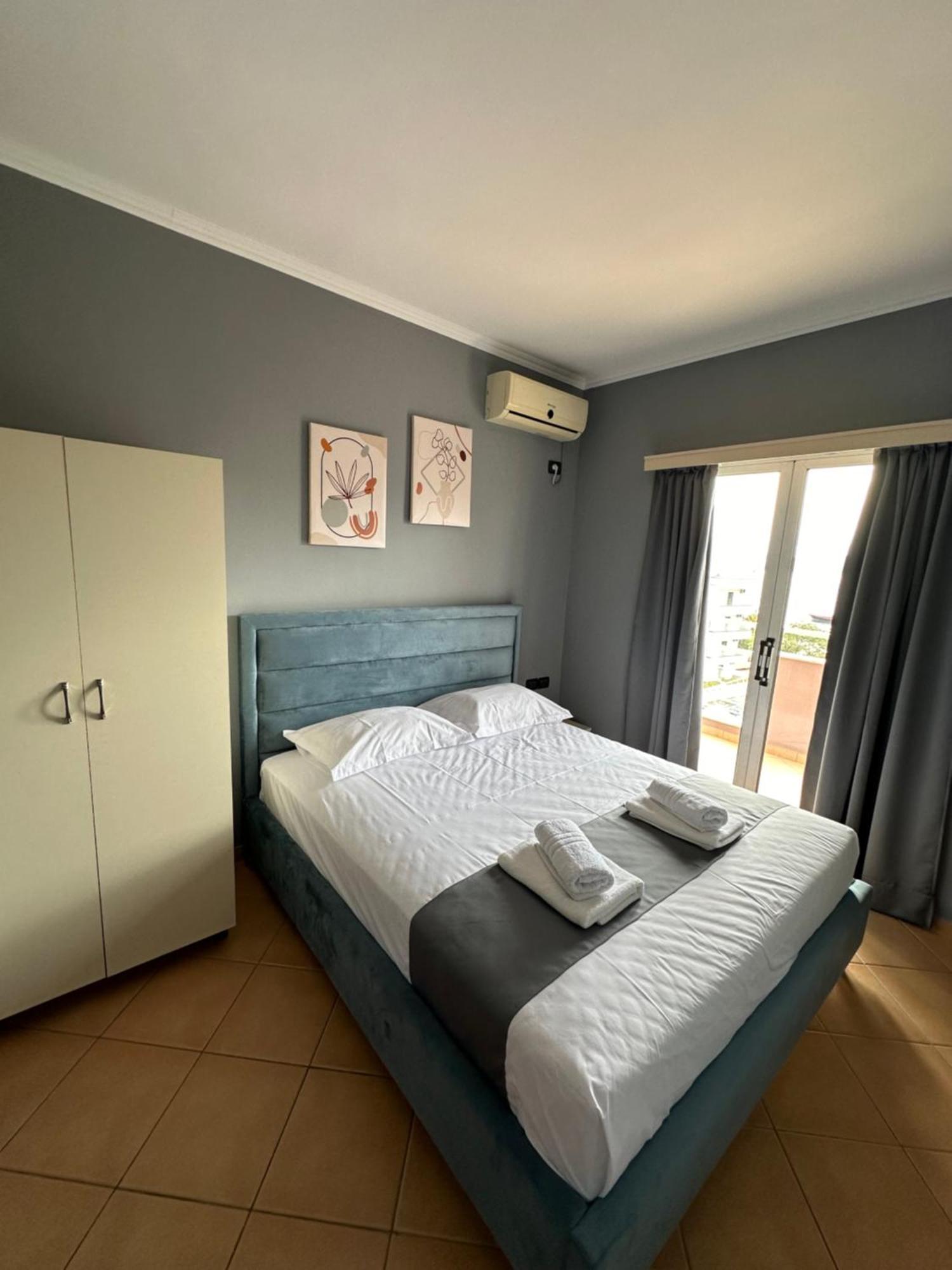 Olivias Apartments City Center Саранде Екстериор снимка