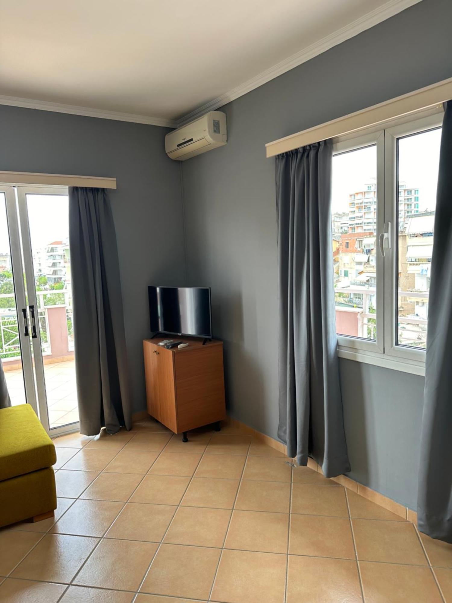 Olivias Apartments City Center Саранде Екстериор снимка