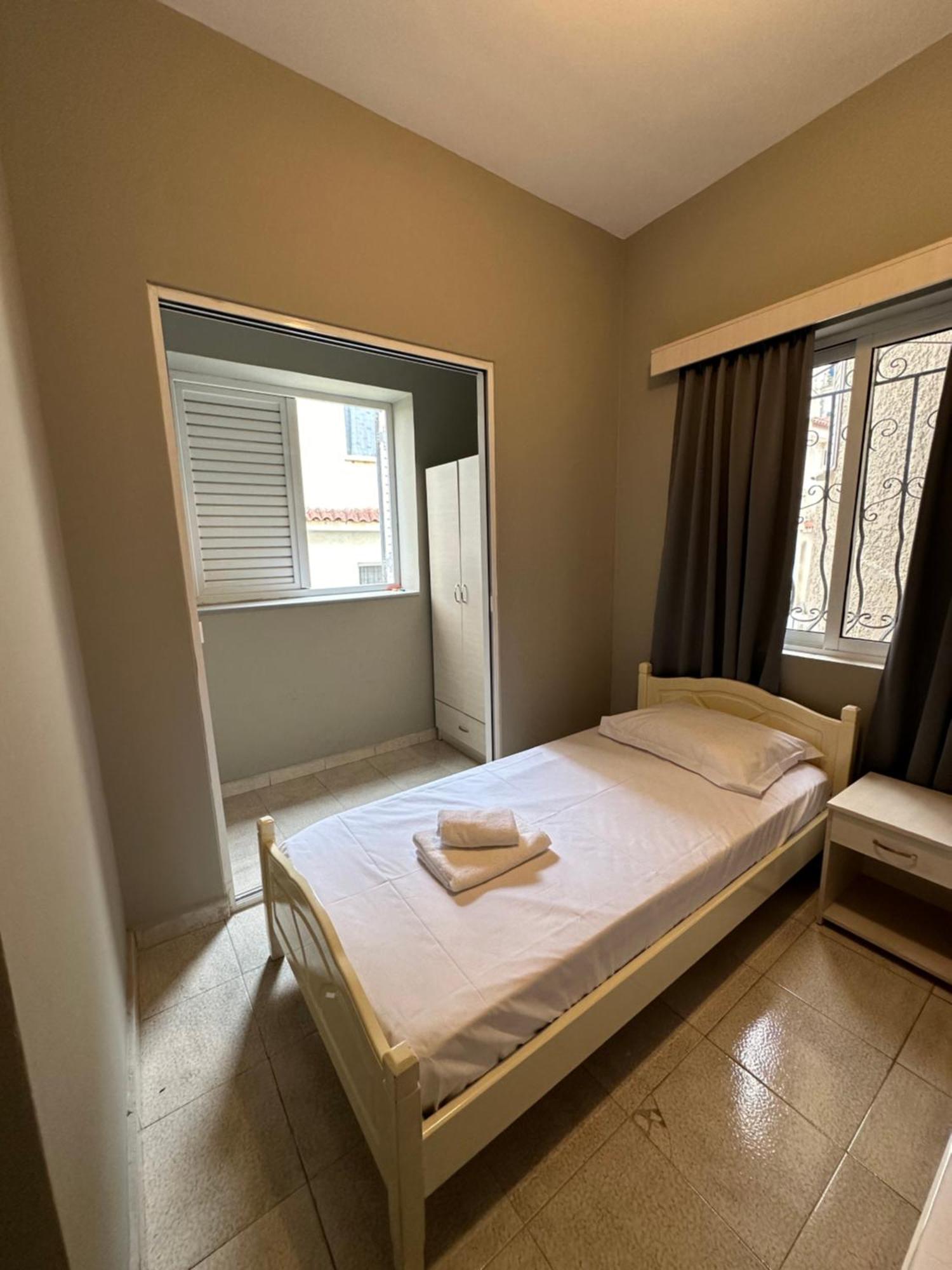 Olivias Apartments City Center Саранде Екстериор снимка