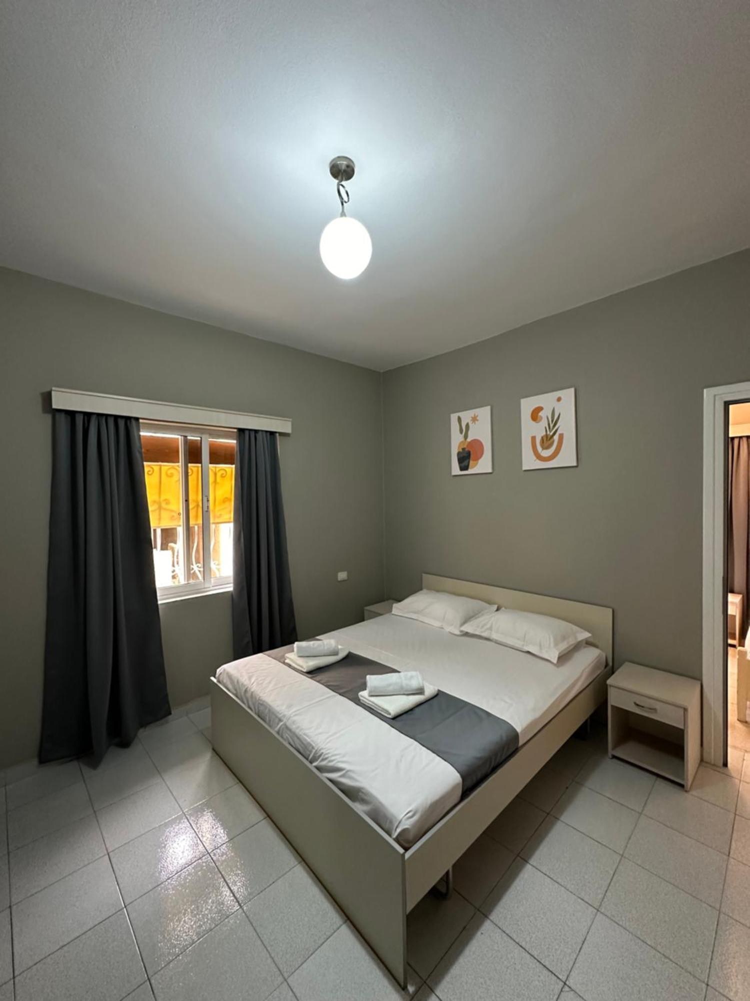 Olivias Apartments City Center Саранде Екстериор снимка
