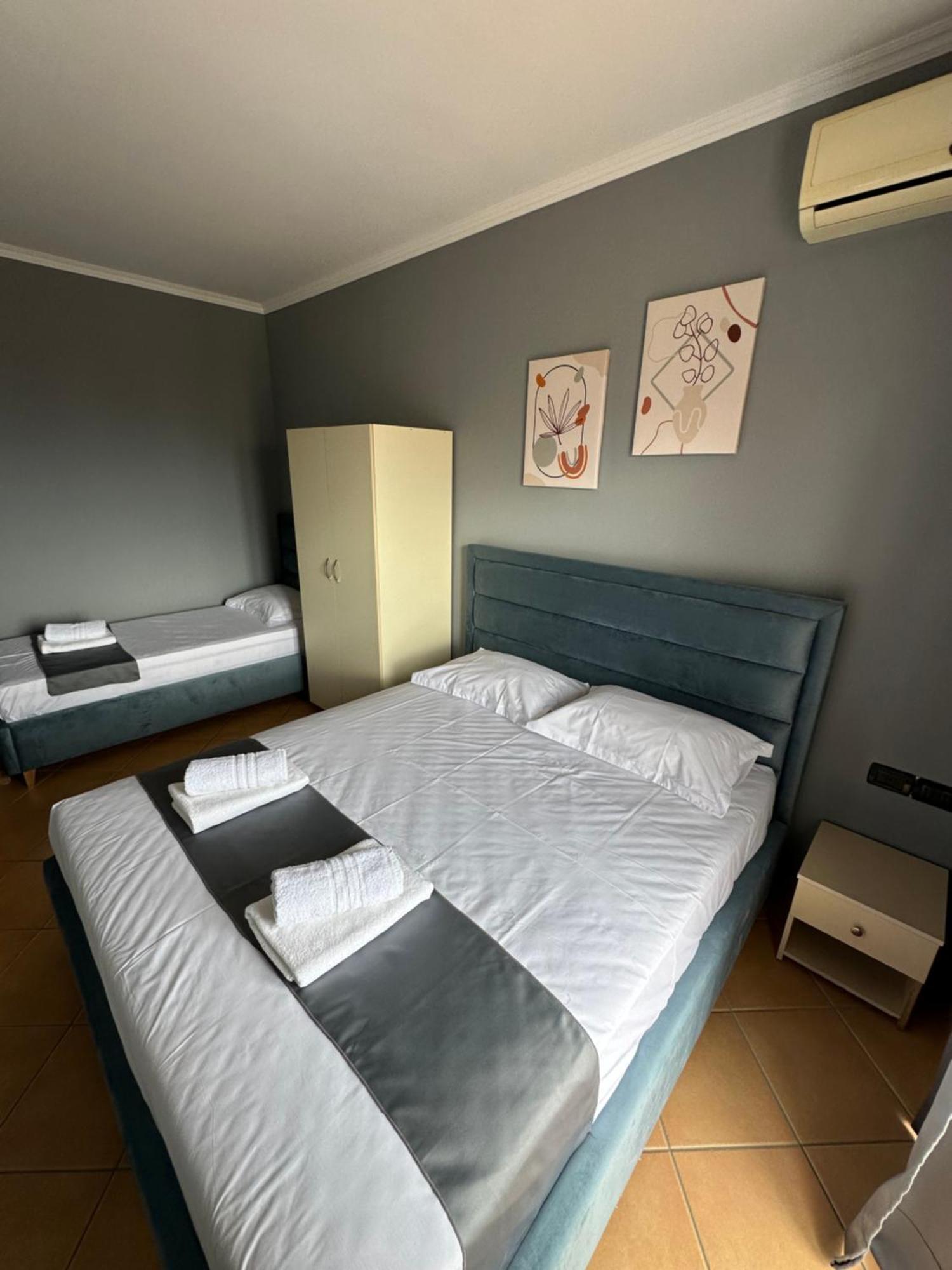 Olivias Apartments City Center Саранде Екстериор снимка
