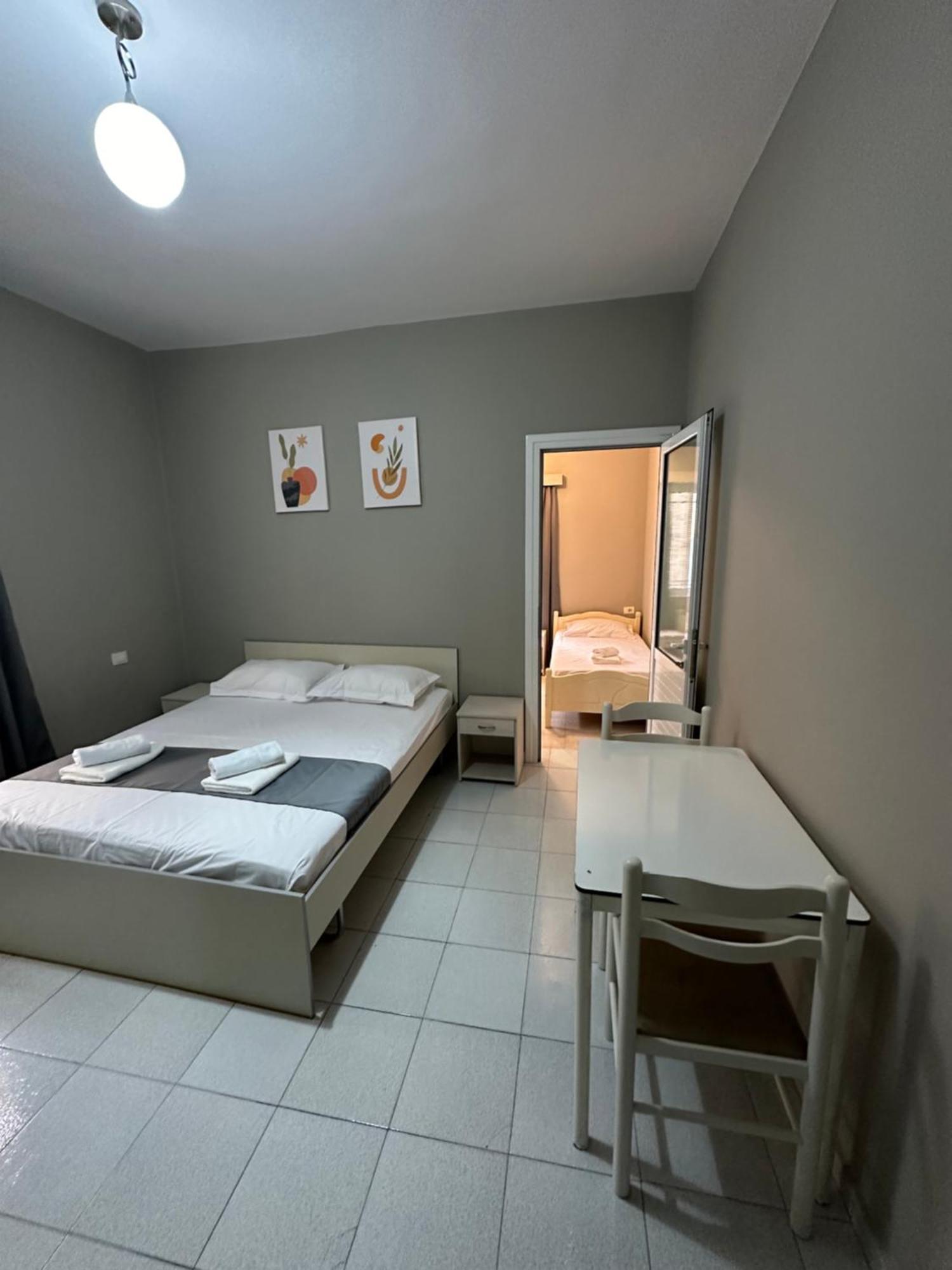 Olivias Apartments City Center Саранде Екстериор снимка