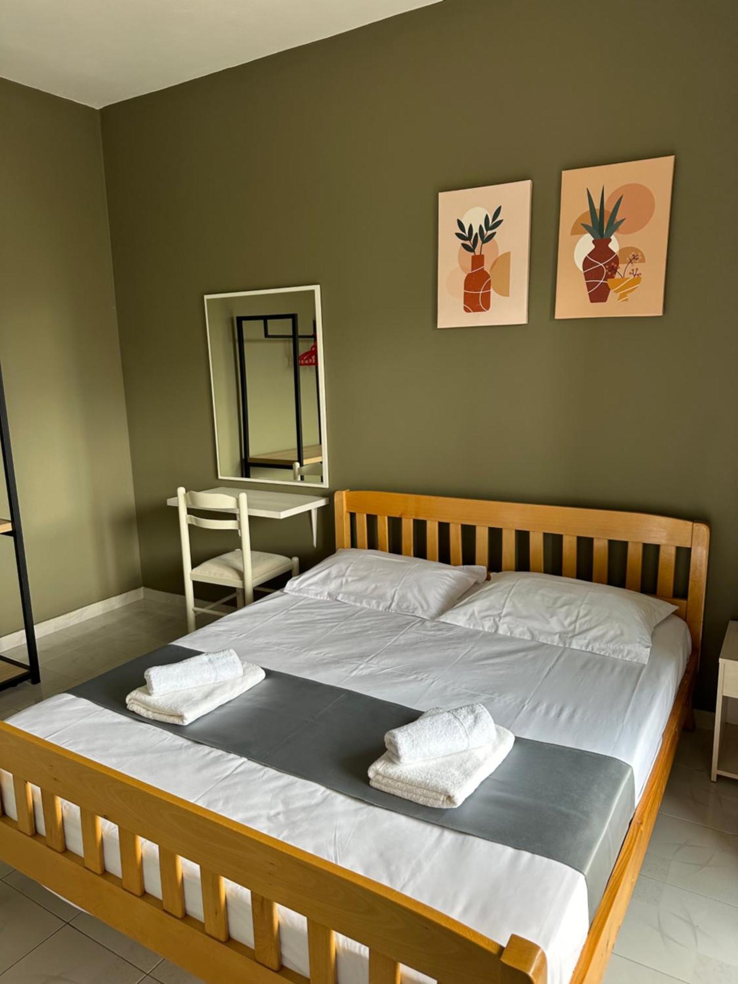 Olivias Apartments City Center Саранде Екстериор снимка