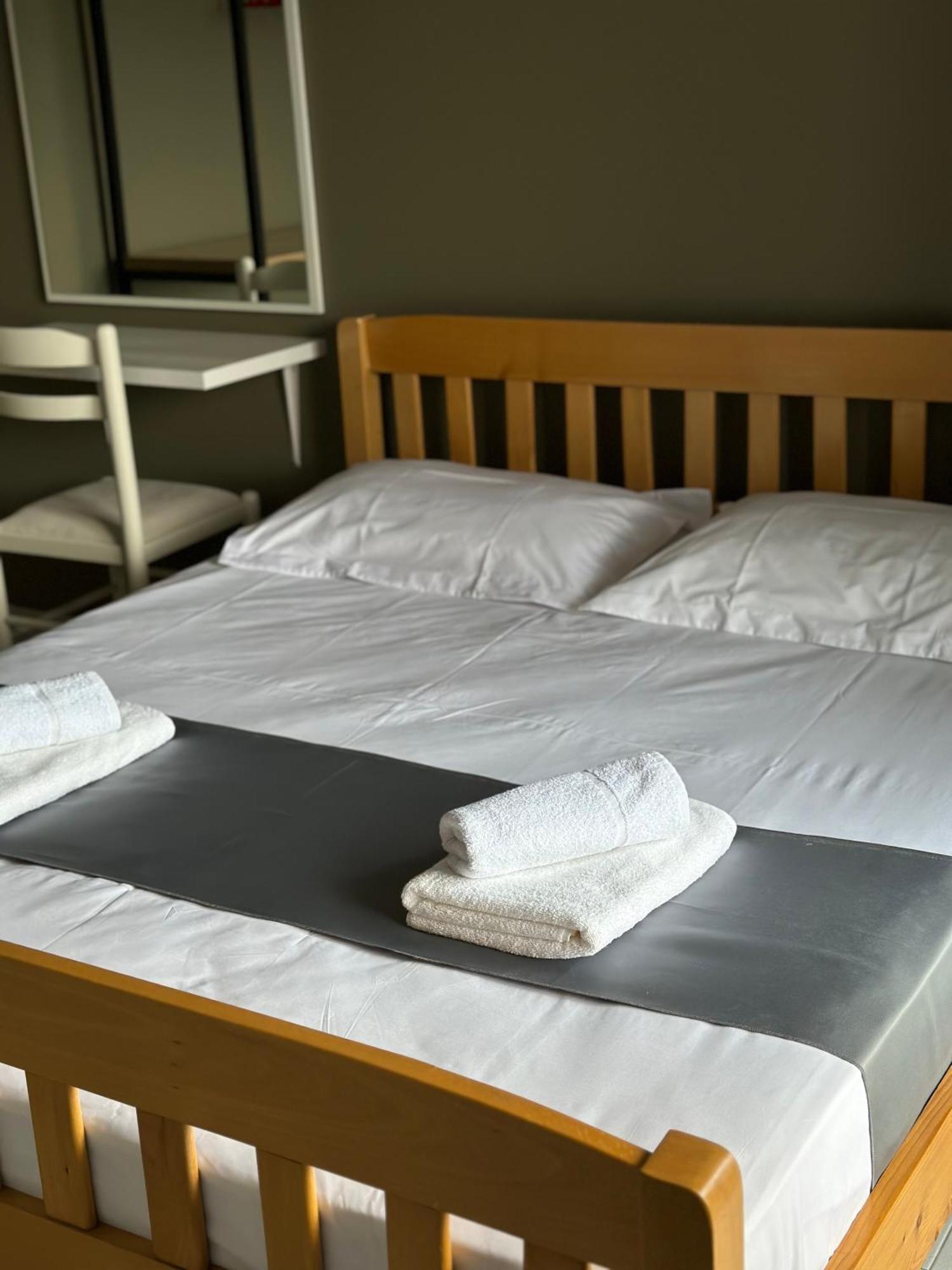 Olivias Apartments City Center Саранде Екстериор снимка