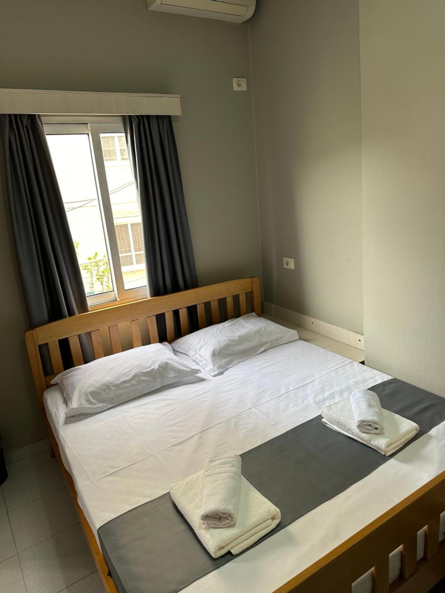 Olivias Apartments City Center Саранде Екстериор снимка