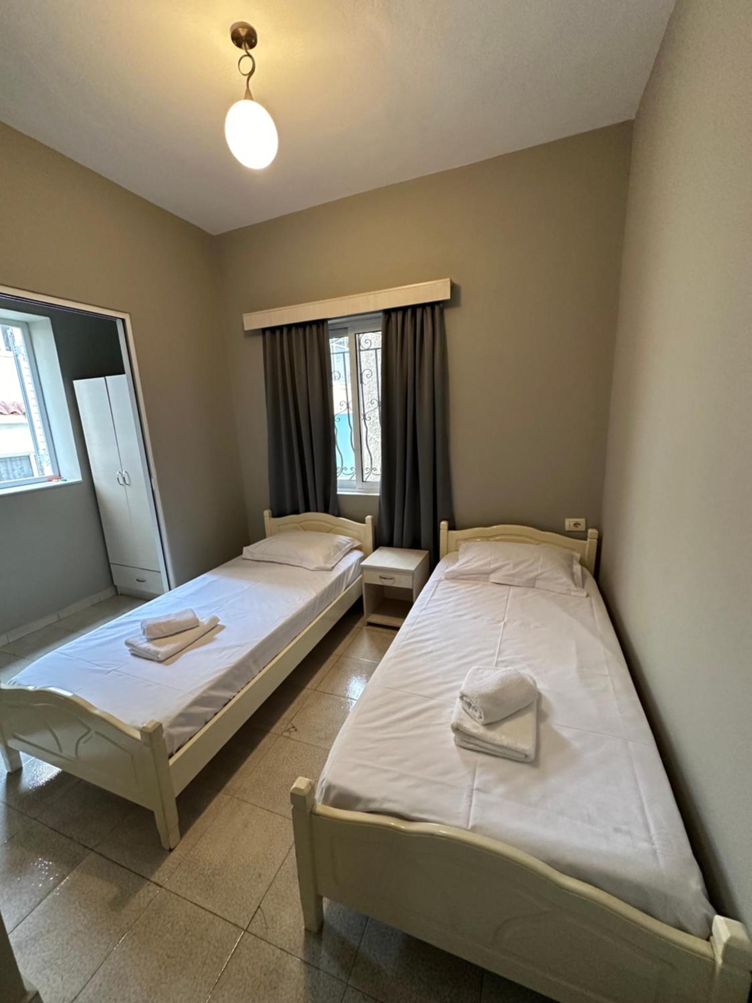 Olivias Apartments City Center Саранде Екстериор снимка